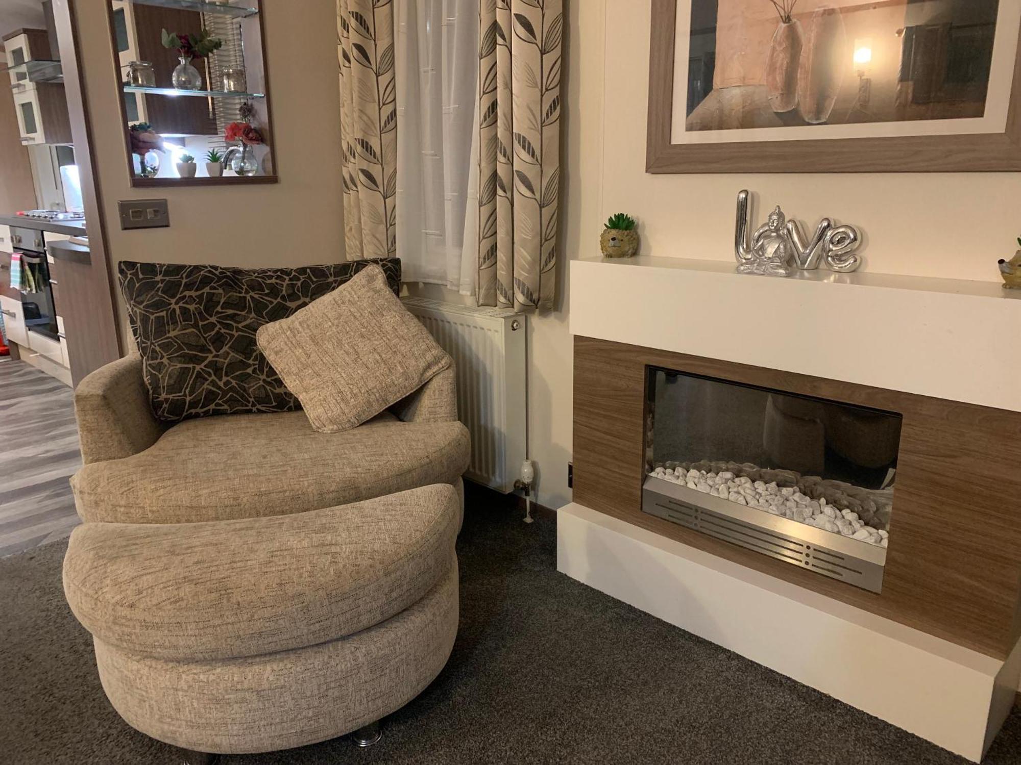 Luxury 2 Bed Lodge Sleeps Up To 6, Free Parking, Wi-Fi, E3 Whitehouse Leisure Park Towyn Kinmel Bay Dış mekan fotoğraf